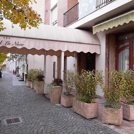 Hotel La Noce Chivasso Bagian luar foto