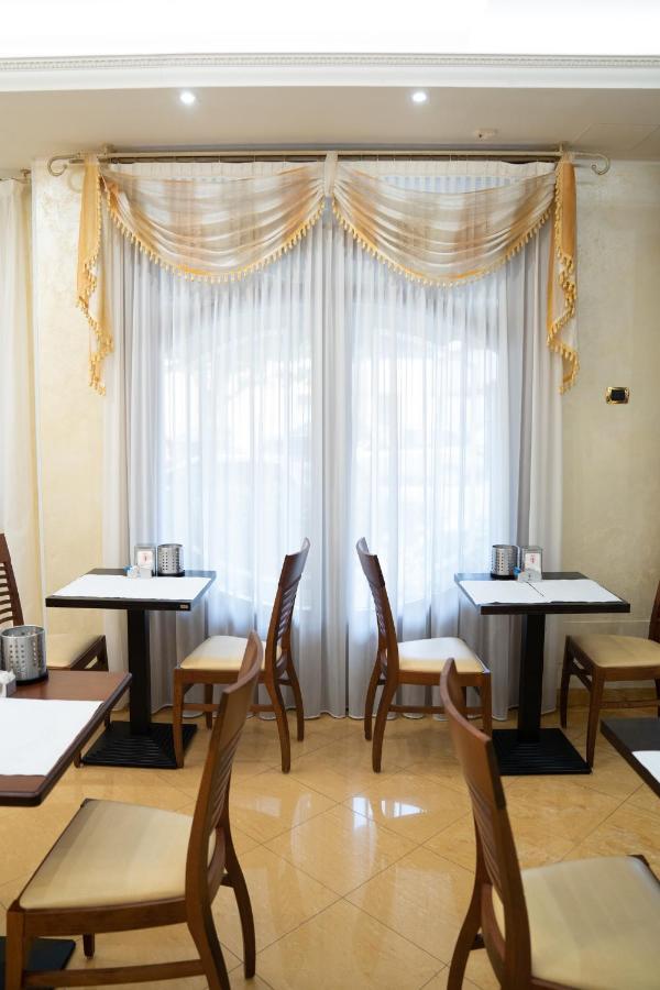 Hotel La Noce Chivasso Bagian luar foto