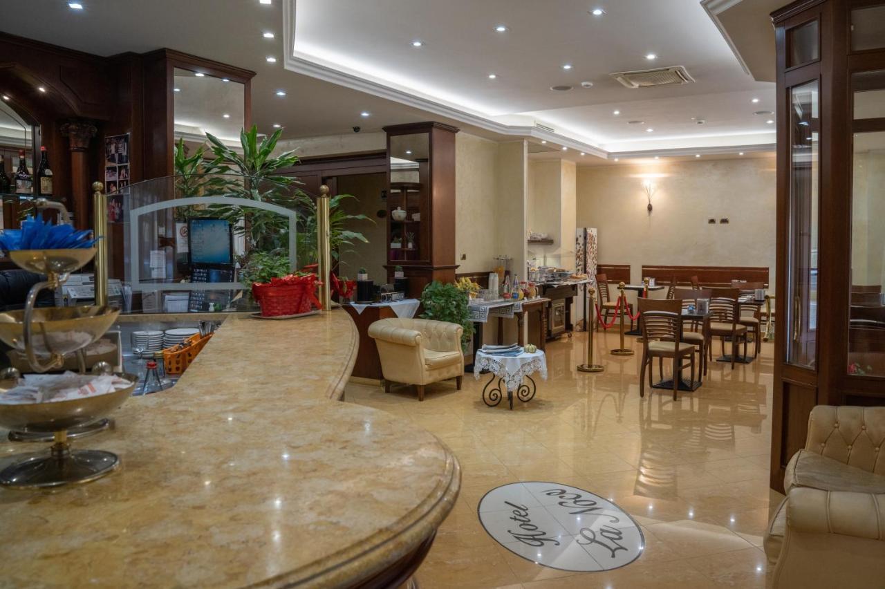 Hotel La Noce Chivasso Bagian luar foto
