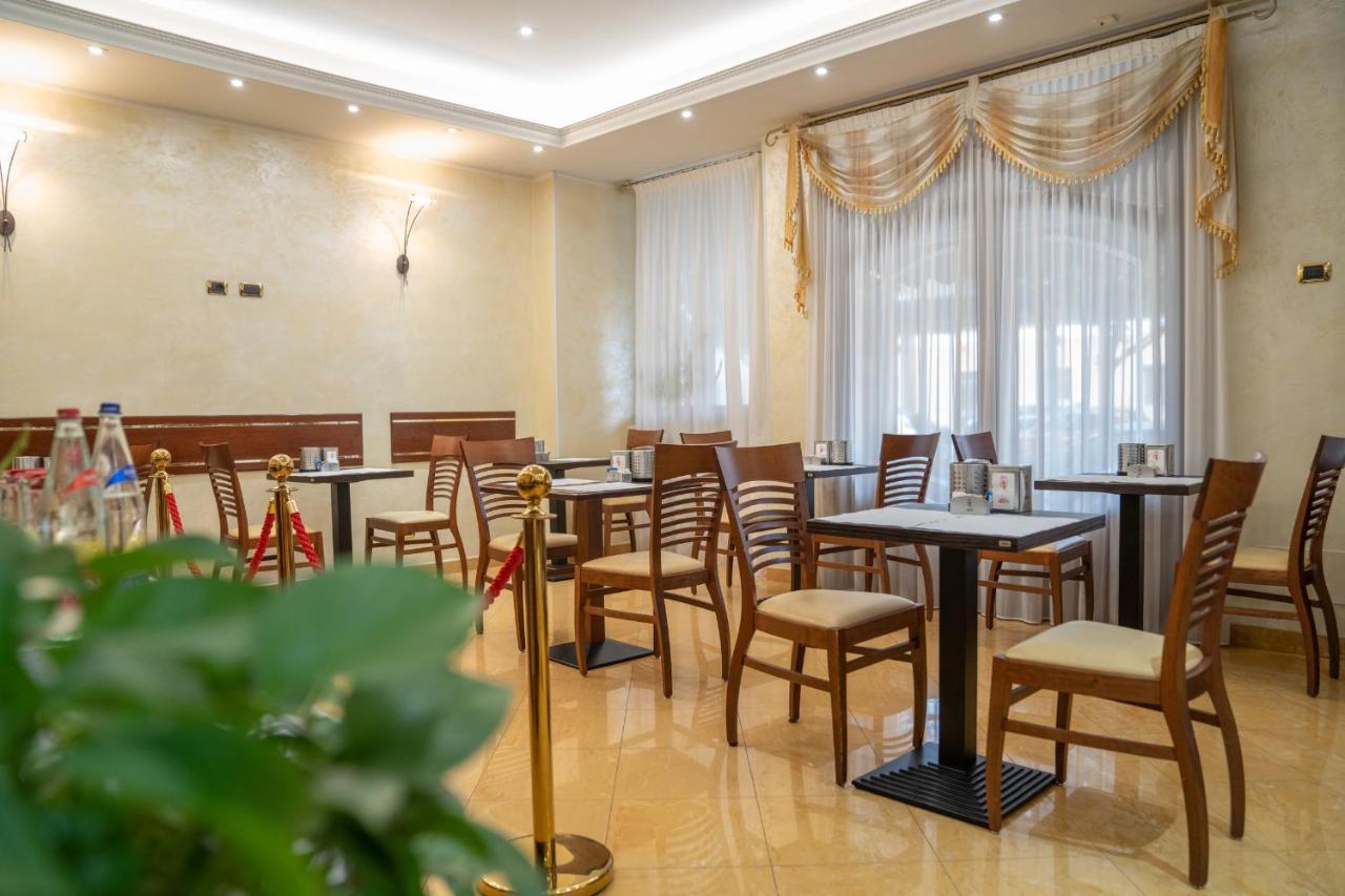 Hotel La Noce Chivasso Bagian luar foto