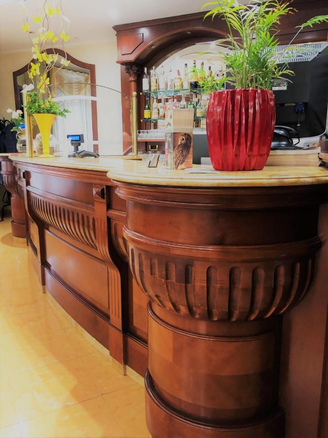 Hotel La Noce Chivasso Bagian luar foto