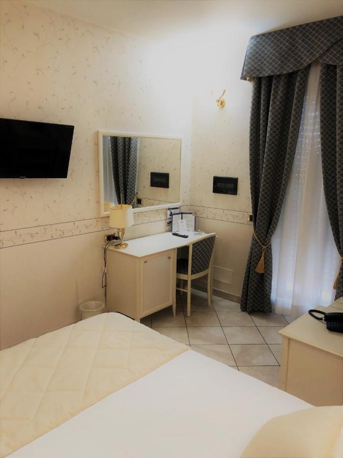 Hotel La Noce Chivasso Bagian luar foto
