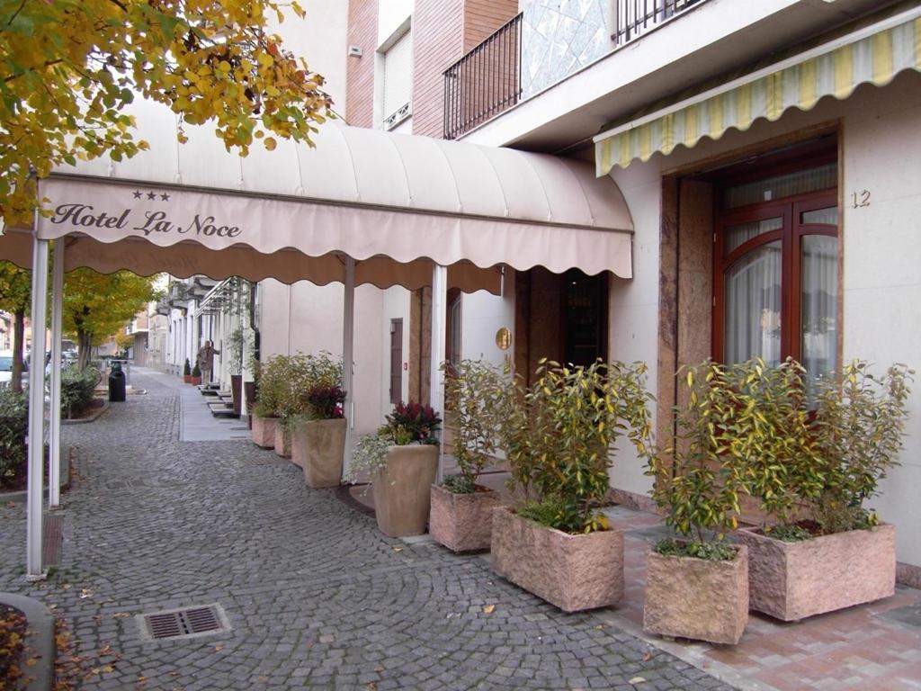 Hotel La Noce Chivasso Bagian luar foto